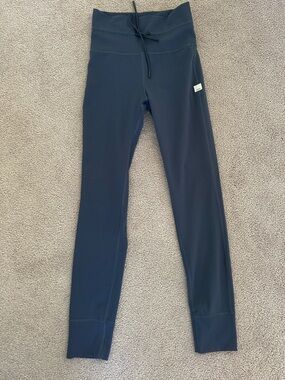 NWOT Vuori Women’s Daily Form Leggings